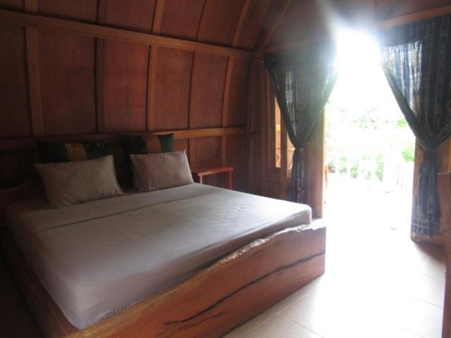 Bale Jukung Bed & Breakfast Tanjung  Luaran gambar