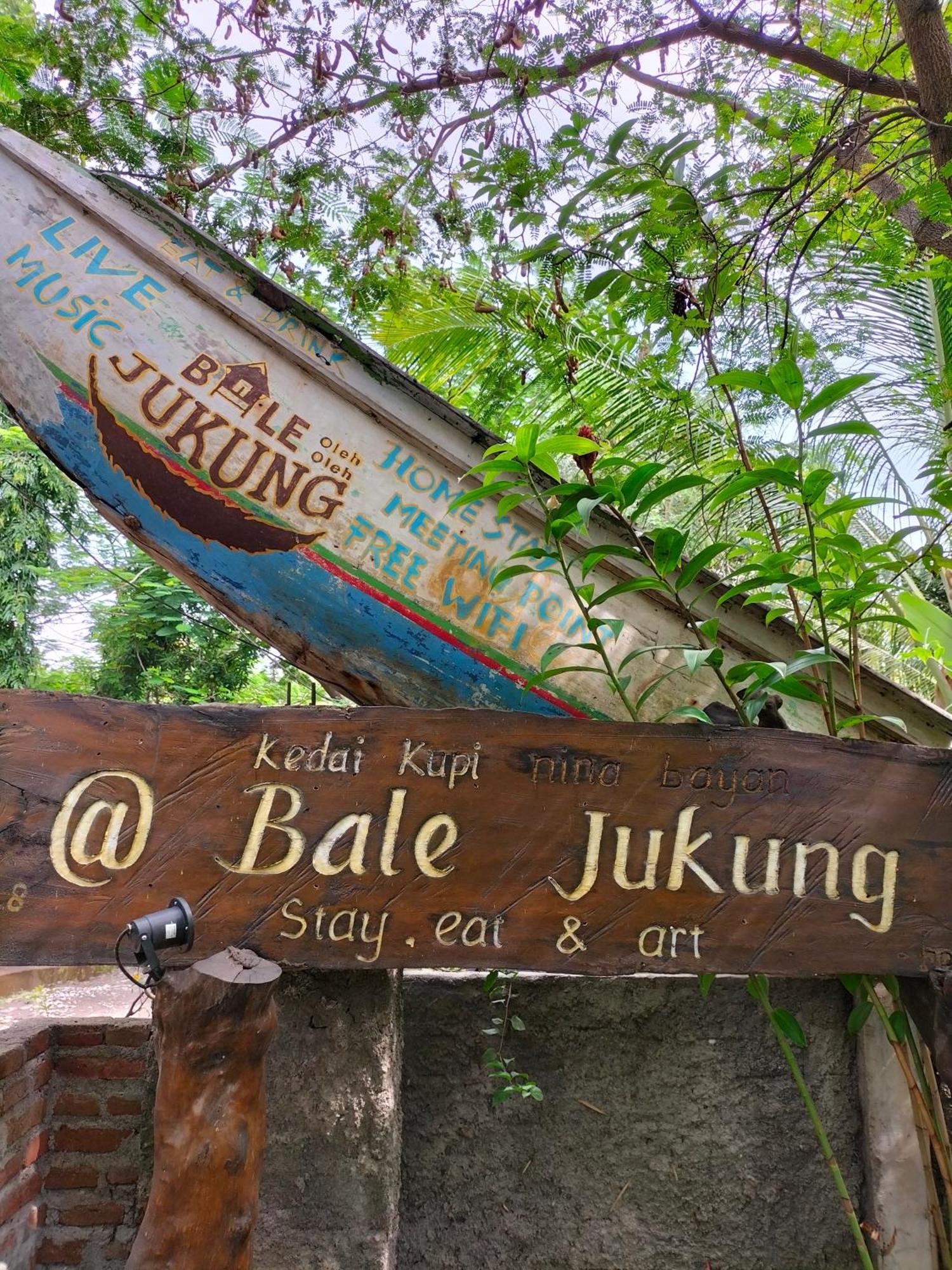 Bale Jukung Bed & Breakfast Tanjung  Luaran gambar